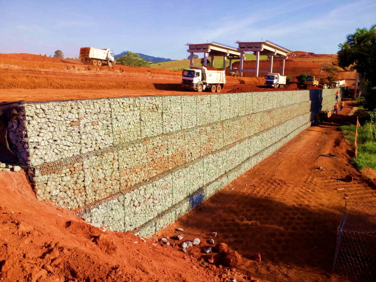 MURO-DE-GABIÃO